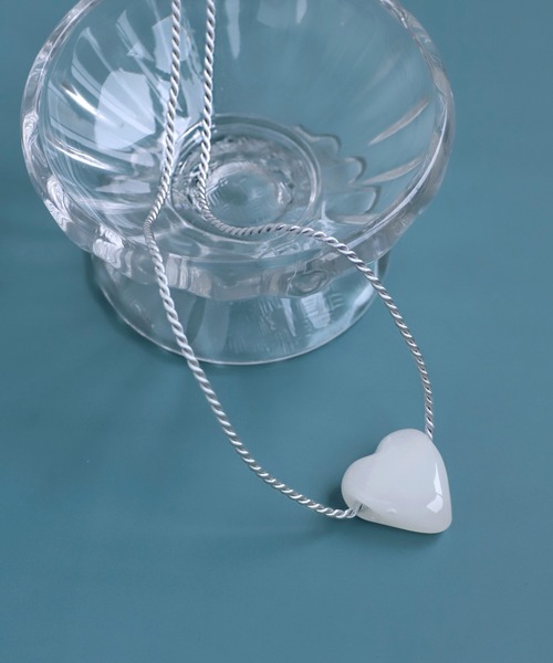 ANEMONE（アネモネ） ネックレス ボリュームハートガラスネックレス