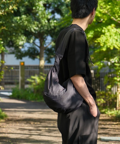 STUDIOUS ショルダーバッグ ブラック STUDIOUS（ステュディオス） ショルダーバッグ 「STUDIOUS」AIR NYLON
