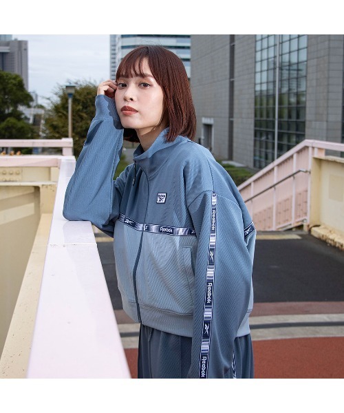 Reebok ライトブルー トラックジャケット Reebok（リーボック） ジャージ クロップド トラックジャケット