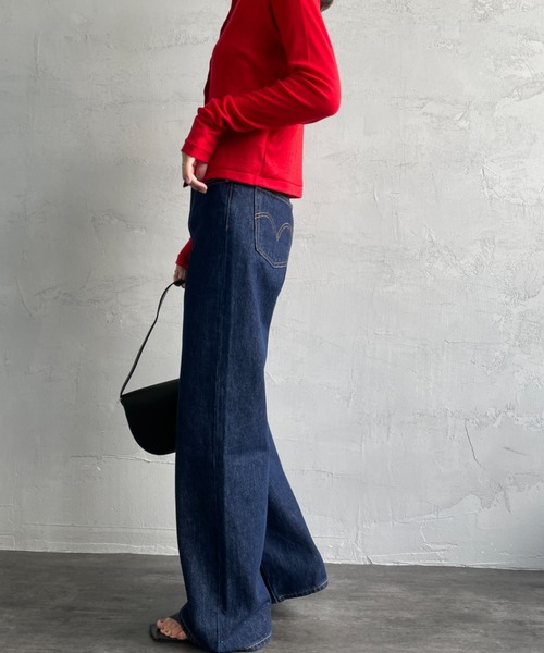 ワイドパンツ ジーンズ デニム デニムパンツ 「LEVI’S/リーバイス」 RIBCAGE ワイドシルエット ハイライズストレートデニム レディースの画像