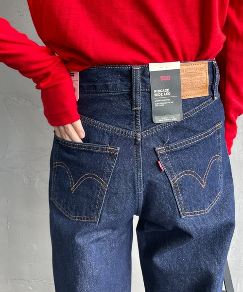 ワイドパンツ ジーンズ デニム デニムパンツ 「LEVI’S/リーバイス」 RIBCAGE ワイドシルエット ハイライズストレートデニム レディースの画像