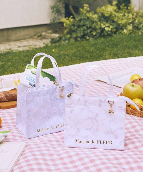 Maison de FLEUR（メゾンドフルール） トートバッグ 小さめ リボン柄