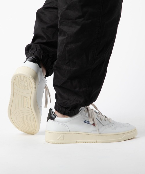 AUTRY スニーカー MEDALIST LOW LEATHER SUEDE SNEAKER オート