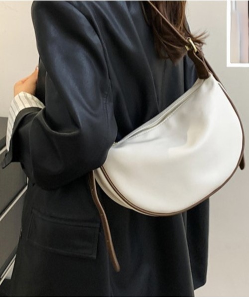 ベージュ ハーフムーン型 ショルダーバッグ ショルダーバッグ バッグ ハーフムーン型ショルダーバッグ