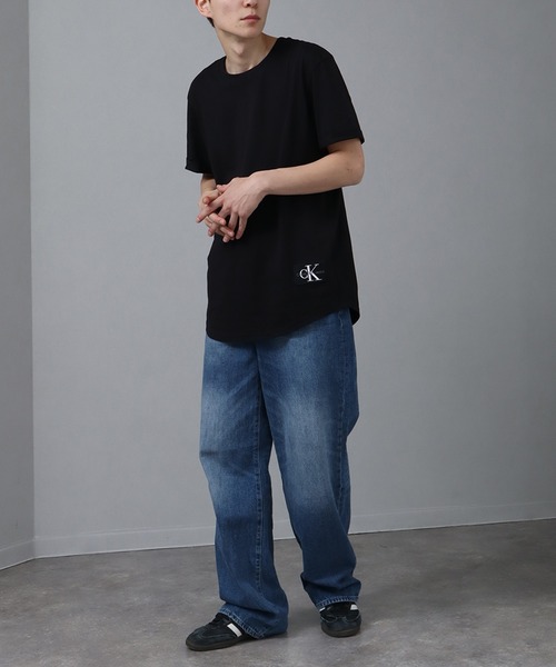  ｜ CKロゴバッジ レギュラー 半袖 T シャツ Calvin Klein】レギュラーフィットCK バッジ ロゴ 半袖Tシャツ