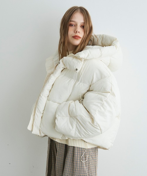   ダウンジャケット　puffer jacket 白 セール】スタンドカラーファイバーダウンソフトフェイクレザーブルゾン