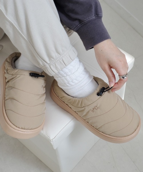 ボア付き厚底フラットシューズ ベージュ ボア付き厚底フラットシューズ ベージュ