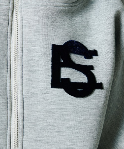 ESSENTIAL（DOUBLE STANDARD CLOTHING） パーカー ダンボールロゴ