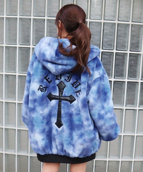 CECIL McBEE（セシルマクビー） コート アウター タイダイ柄ファー