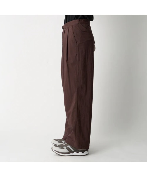 WHITE MOUNTAINEERING（ホワイトマウンテニアリング） パンツ White