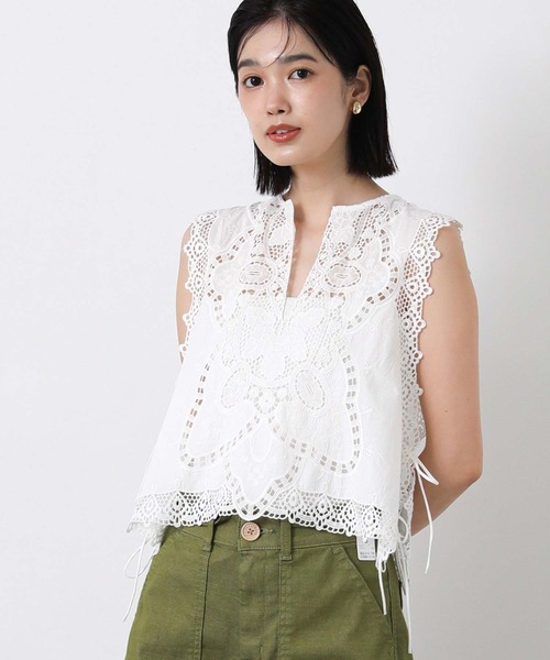 新品タグ付き綿レースキーネックブラウス　White Gready Brilliant（グレディブリリアン） ブラウス シャツ 綿レース