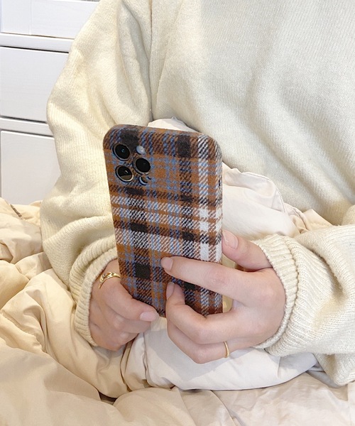Hello Kitty 携帯電話用カバー タータンチェック zz-2401371122_KT_--1_600x.jpg?