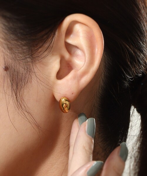 COCOSHNIK ピアス シルバー オーバルモチーフ スタッドピアス GP