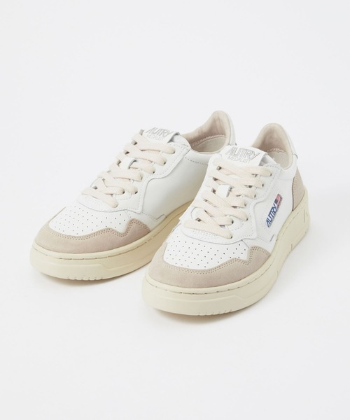 スニーカー AUTRY MEDALIST SNEAKERS WHITE/BROWN SUEDE AUTRY スニーカー MEDALIST LOW LEATHER SUEDE SNEAKER オート