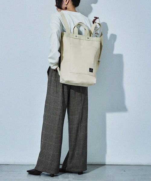 「HUNDRED」 リュック ONE SIZE ベージュ レディース_画像3