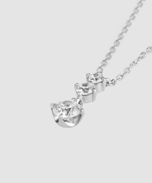 4℃　ネックレス　エターナルシルバー　ジルコニア　3石　新品未使用 4℃（ヨンドシー） ネックレス 4℃エターナルシルバー スリーストーン