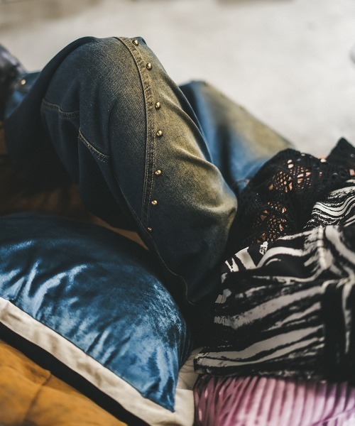 Shoowtime（ショウタイム） ジーンズ ビンテージウォッシュスタッズ