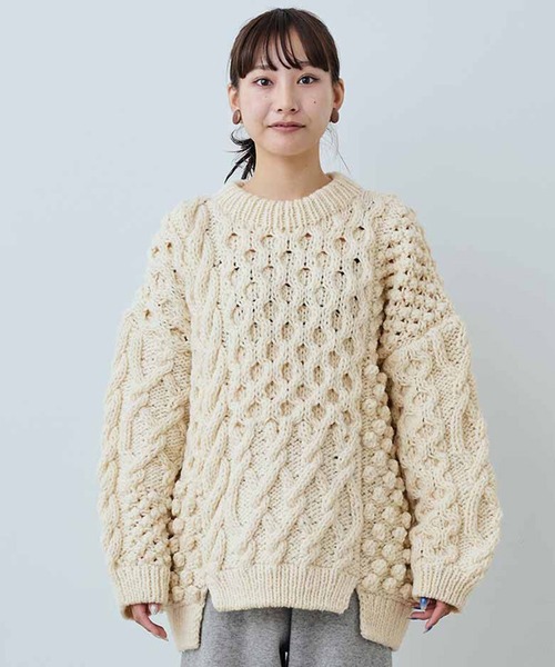 ニット セーター ＭＥＤＥ１９Ｆ　ペルーで手編みされたパッチワーク風アランニット レディース