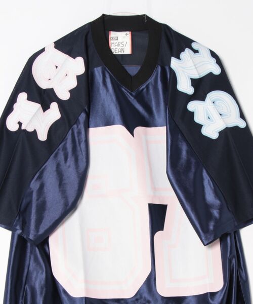 tシャツ a.p.o.v. ナンバリングビッグプリントメッシュ切替