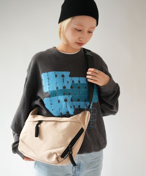 Port（ポート） ショルダーバッグ バッグ 「 」 ハーフムーン型