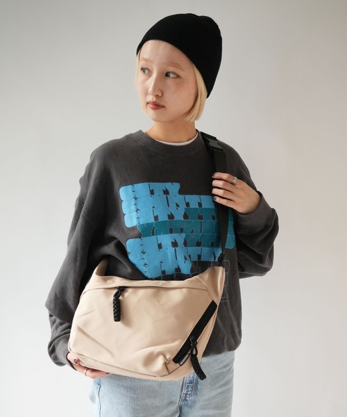 Port（ポート） ショルダーバッグ バッグ 「 」 ハーフムーン型