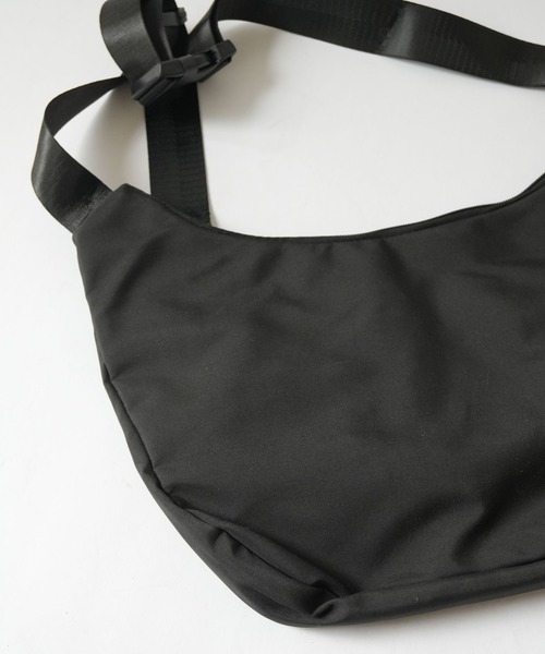 Port（ポート） ショルダーバッグ バッグ 「 」 ハーフムーン型