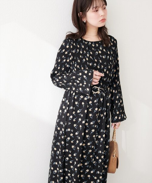 natural couture ワンピース 「osono」ベルト付きプリーツワンピース