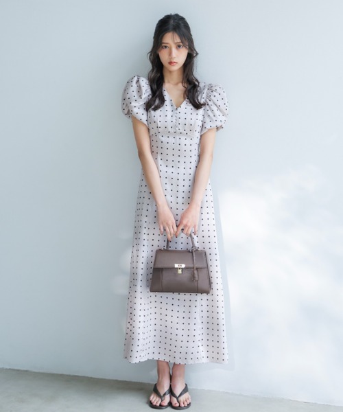 ワンピース Sustainableギャザーパフスリーブドットワンピースの画像
