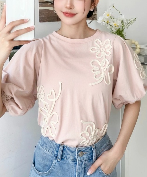 moment+ tシャツ ニュアンスフラワーコード刺繍ボリューム