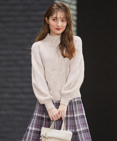 「Feroux」 長袖ニット 2 ベージュ レディース_画像2