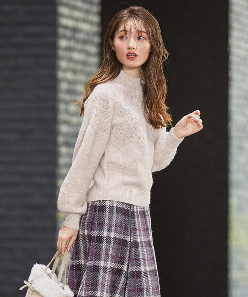 「Feroux」 長袖ニット 2 ベージュ レディース_画像3