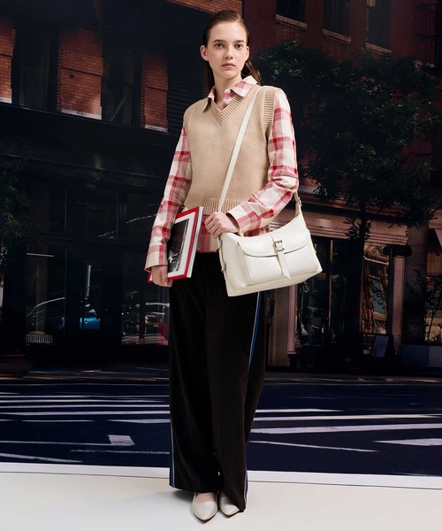 CHARLES ＆ KEITH ショルダーバッグ バッグ Bryna ブライナ