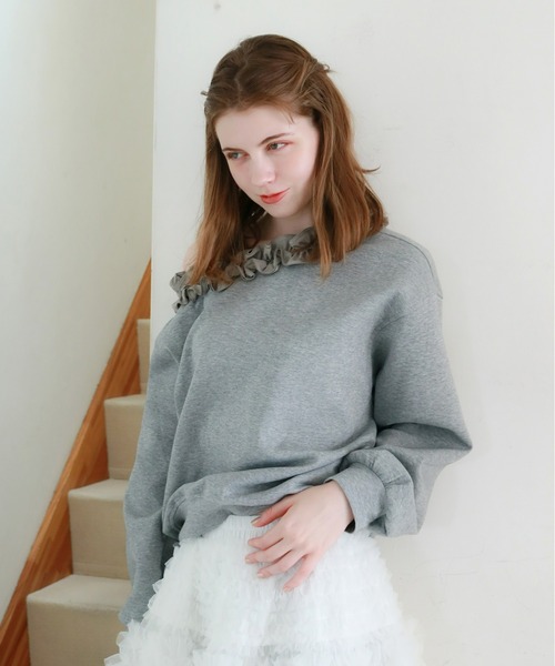mic by Olu. トレーナー スウェット ラッフルネックスウェット