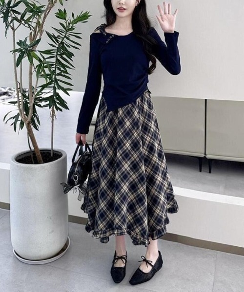 セットアップ 一枚で完成「上下セット」アシメトップス＆チェック柄
