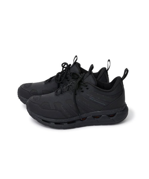 WHITE MOUNTAINEERING（ホワイトマウンテニアリング） スニーカー