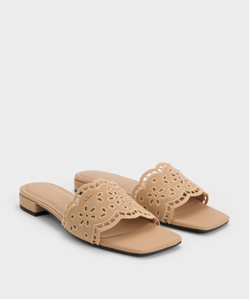 CHARLES ＆ KEITH（チャールズ&キース） サンダル レザー エンブロイ
