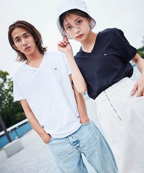 tシャツ 「オンライン限定」トミーヒルフィガー ワンポイントロゴVネックオーバーサイズTシャツ メンズ レディース | TOMMY HILFIGER | 05
