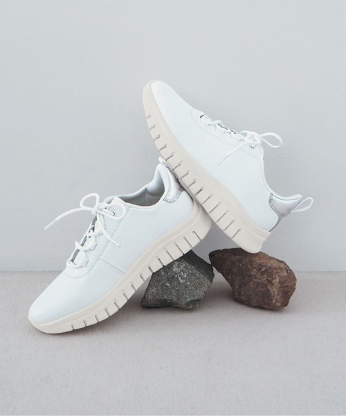 enchanted（エンチャンテッド） スニーカー アクションレザー