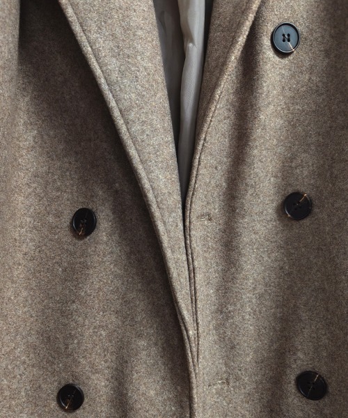 コート チェスターコート ダブルボタン×ベルト付きのチェスターコート