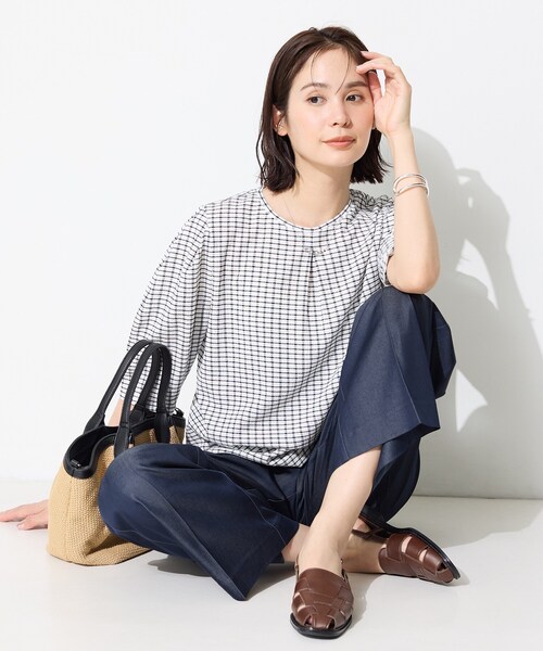tシャツ 「UVケア／吸汗速乾」チェック柄タックボリュームスリーブトップス レディースの画像