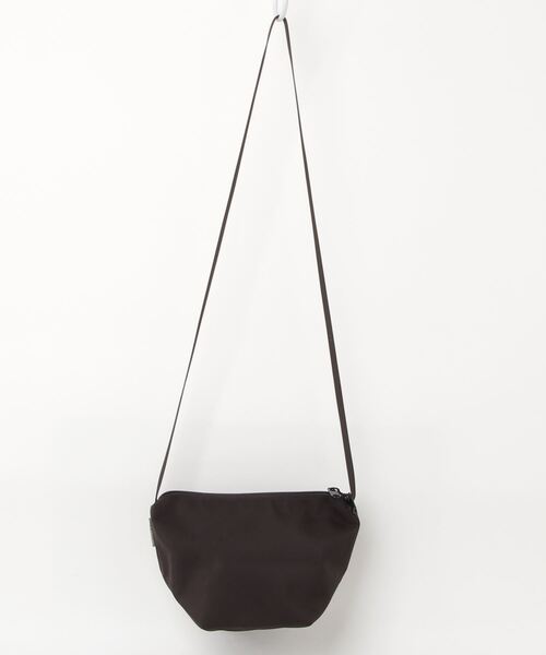 Herve Chapelier ショルダー バッグ ブラック美品 Herve Chapelier（エルベシャプリエ） ショルダーバッグ - ブラック