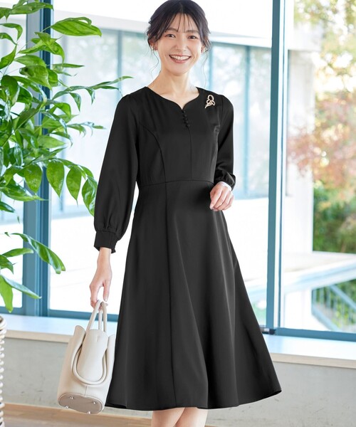 Tiaclasse ワンピース 「大きいサイズ」ハートネックくるみ釦