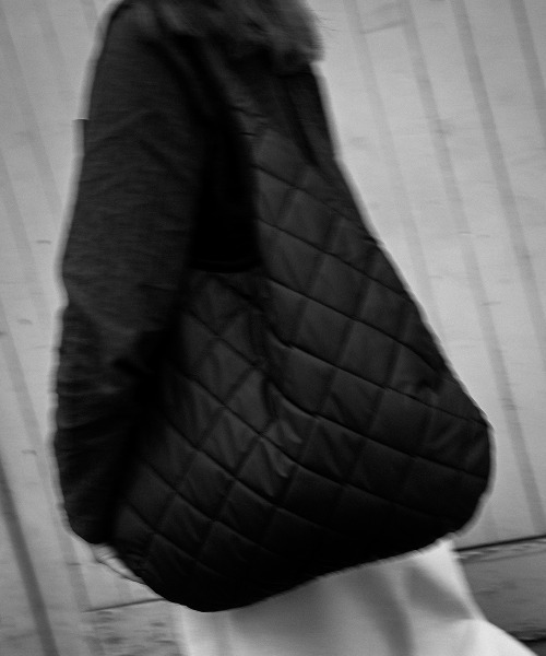 LAVENHAM（ラベンハム） ショルダーバッグ Quilted Round Bag Unisex 
