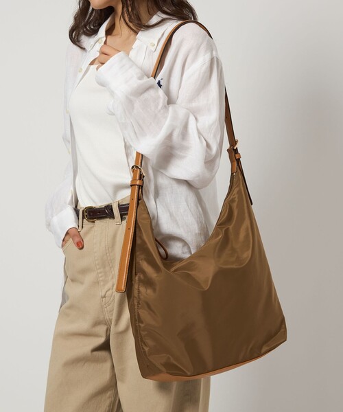 週末値下！HVNF green label relaxing 黒ショルダーバッグ green label relaxing ショルダーバッグ バッグ ダブルバックル