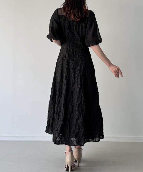 HerPraha 黒オーガンジーパフスリーブ ワンピース JUNOAH（ジュノア） ワンピース 半袖 パフスリーブフラワージャガード