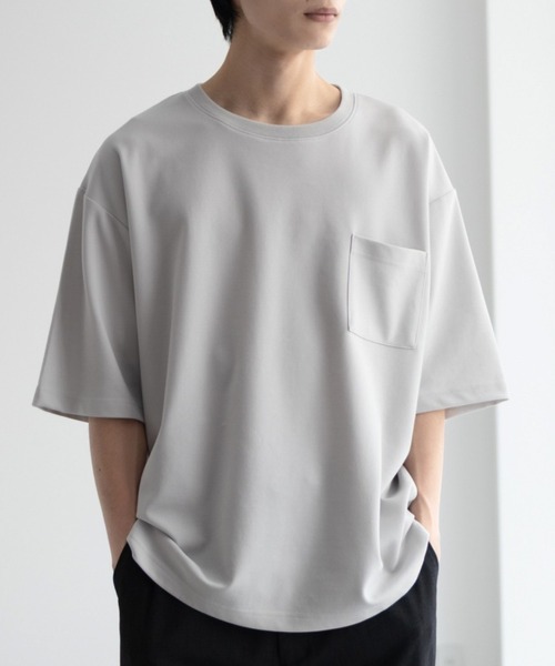 miumiu オーバーサイズTシャツ 冷感素材 miumiu オーバーサイズTシャツ 冷感素材 三越伊勢丹 | MIU MIU