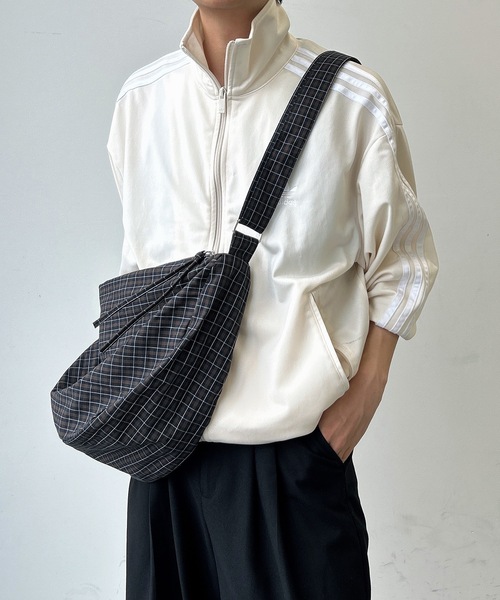UNDERSTATEMENTs ショルダーバッグ 「ユニセックス」チェック柄