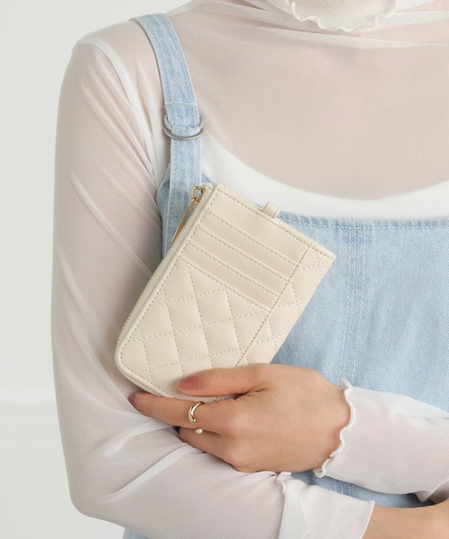 ALTROSE（アルトローズ） カードケース マチ付き キーチェーン 財布