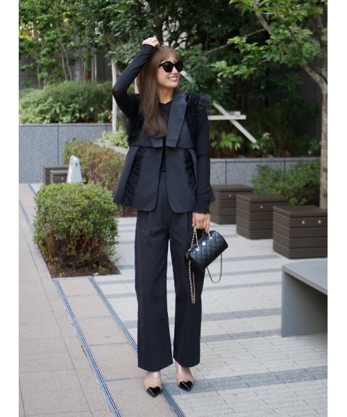 BeBeoD（ベベッド） パンツ タックデザインストレートパンツ