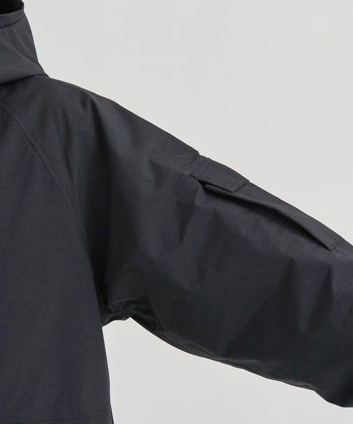 マウンテンパーカー ウインドブレーカー 「nanamica / ナナミカ」2L NYLON GORE-TEX Cruiser Jacket メンズの画像
